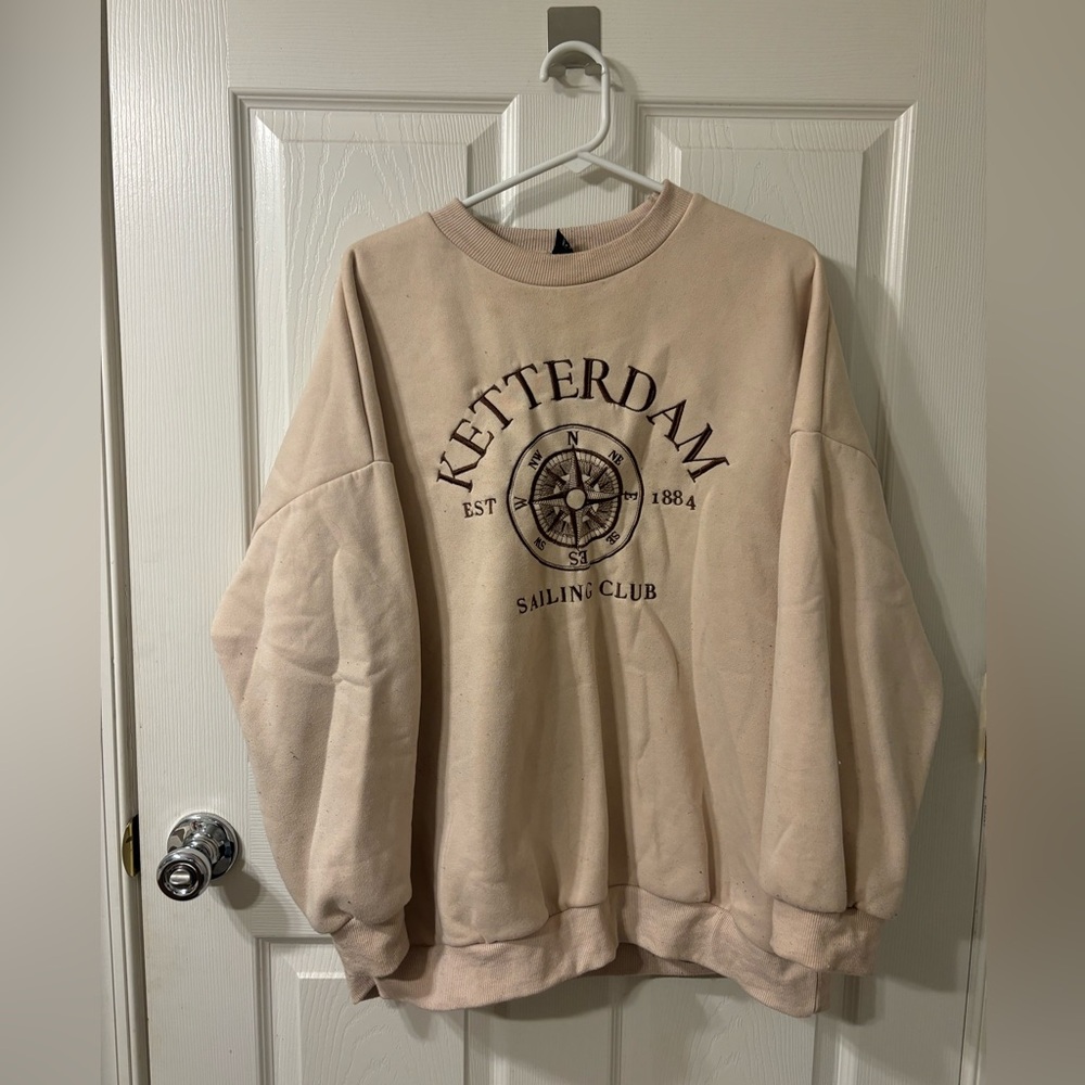 Oversized sweatshirt